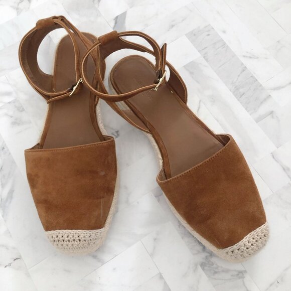 BANANA REPUBLIC Suede Closed Toe Espadrilles Size 7.5 - Picture 2 of 9